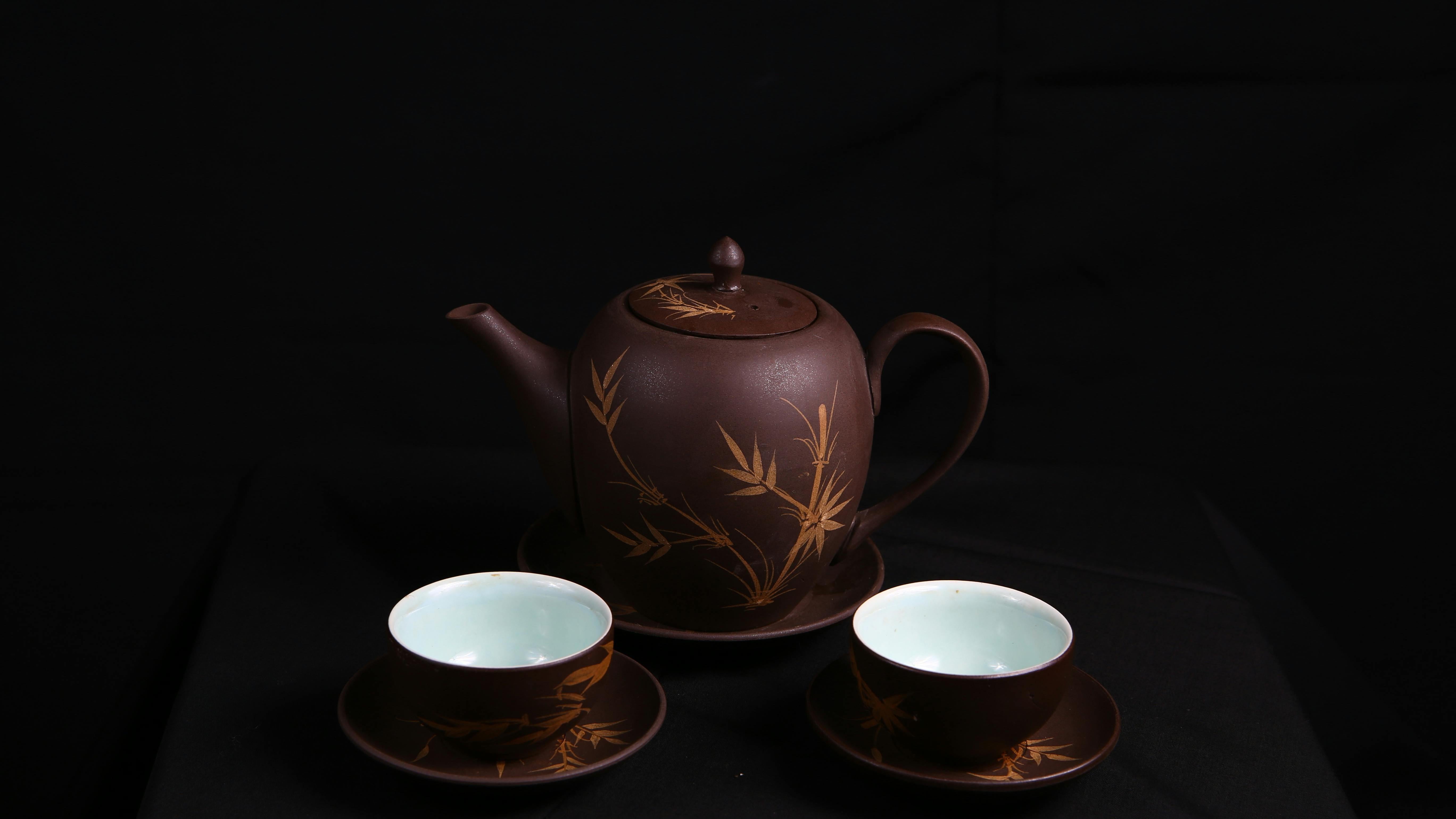 The Cultural Craft: How Ceramic Cups Carry Tradition and Innovation