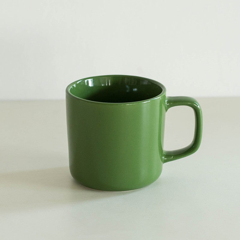 Tazza di ceramica verde