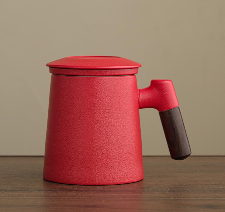 Ceramic Tea Mug with Infuser and Lid