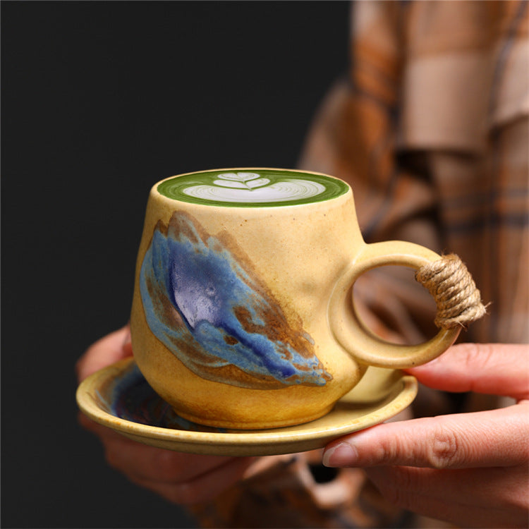 Tazza di caffè arrotondato giallo