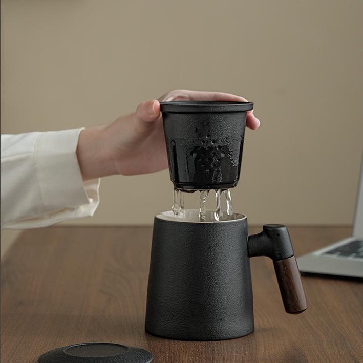 Ceramic Tea Mug with Infuser and Lid